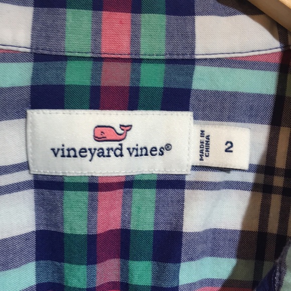 Vineyard Vines Tops - VINEYARD VINES-Shirt sz 2. Like new . ☮️❤️👗